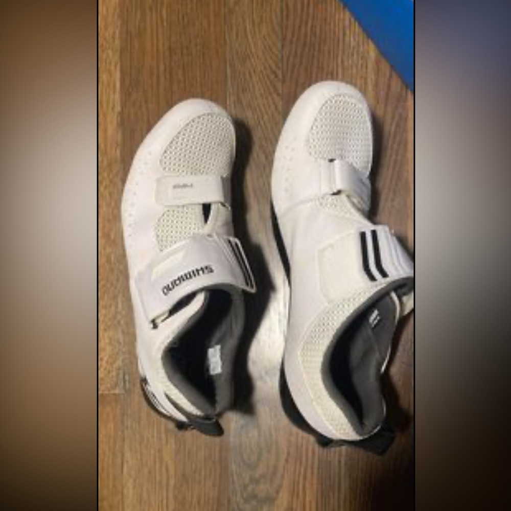 Shin so Tr5 cycling shoes and Speed Play Pedals with walkable cleats